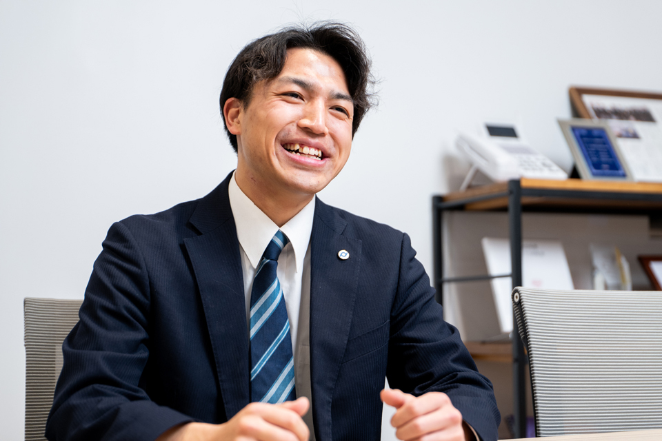 「聞く力」でお客様の成長を全力サポート